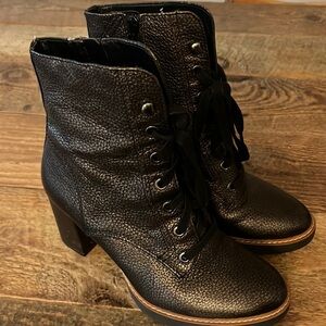 NATURALIZER Black Cushioned Metallic Callie Block Heel Leather Boots Shoes sz7.5